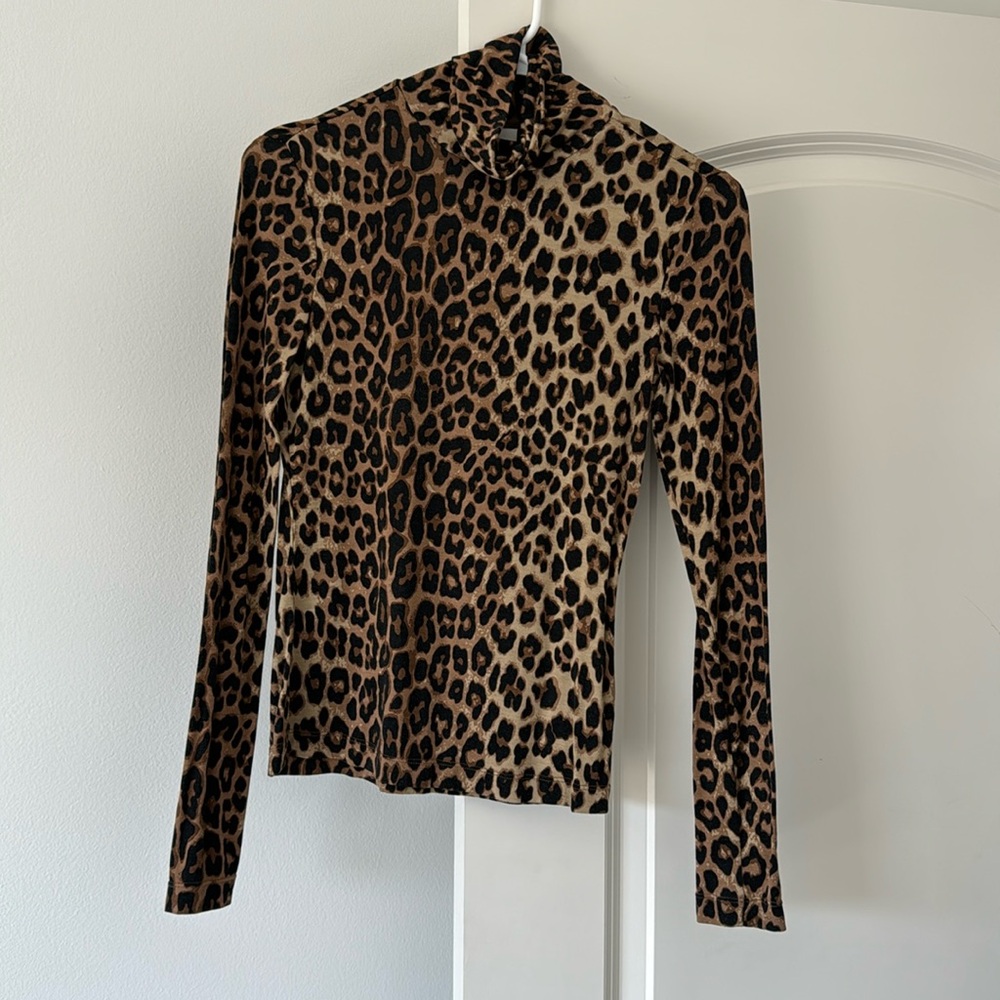 H&M Printed Turtleneck